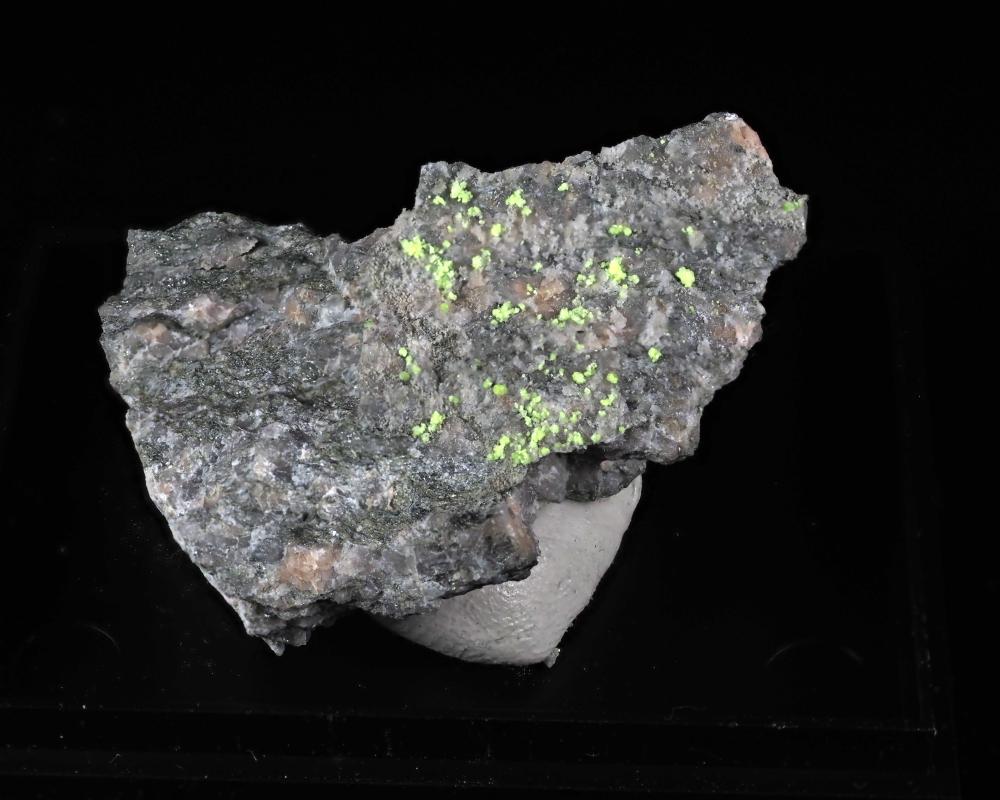Schröckingerite